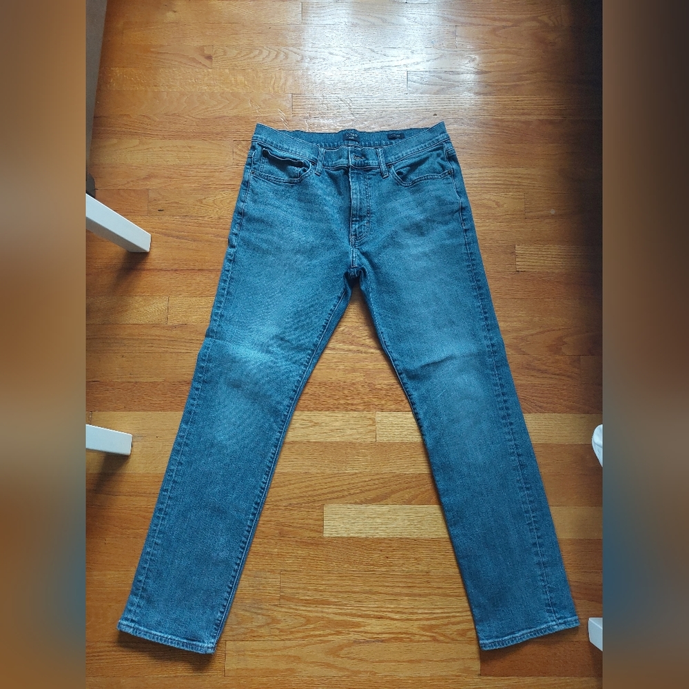 J. Crew Straight Jeans 33w 34 L (like a size 12 or 14)